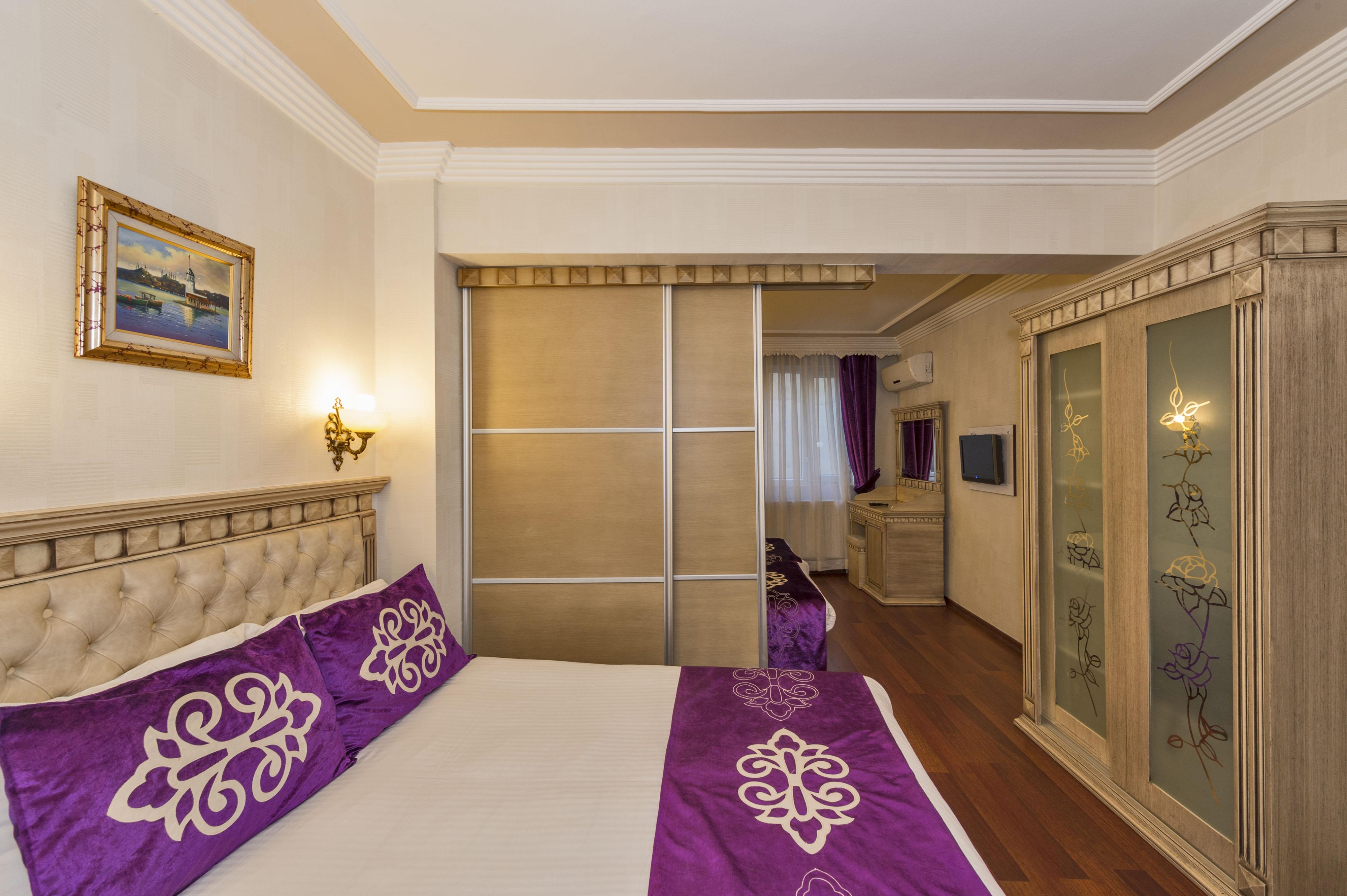 Istanbul Holiday Hotel Екстериор снимка