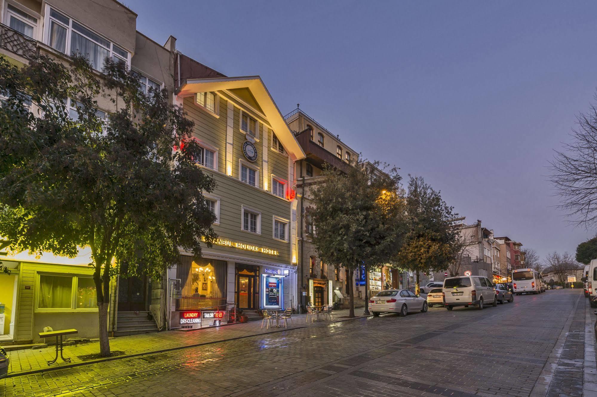 Istanbul Holiday Hotel Екстериор снимка